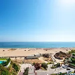 Hotel Rr Da Rocha 4*