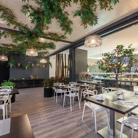 Szálloda Rr Da Rocha 4*