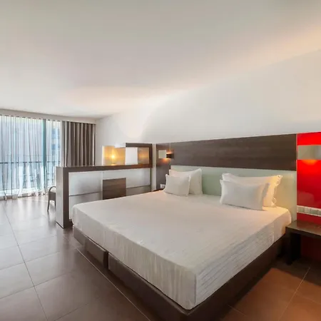Rr Da Rocha Hotel 4*
