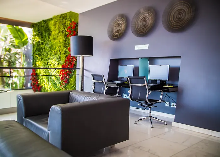 Hotel Rr Da Rocha 4*