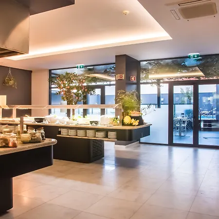 Rr Da Rocha Ξενοδοχείο 4*